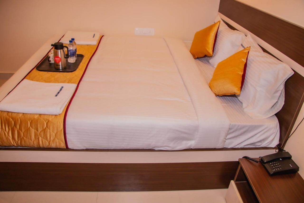 Hotel Mountview Comforts Tirupati Ngoại thất bức ảnh