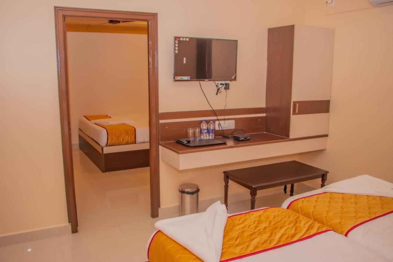Hotel Mountview Comforts Tirupati Ngoại thất bức ảnh