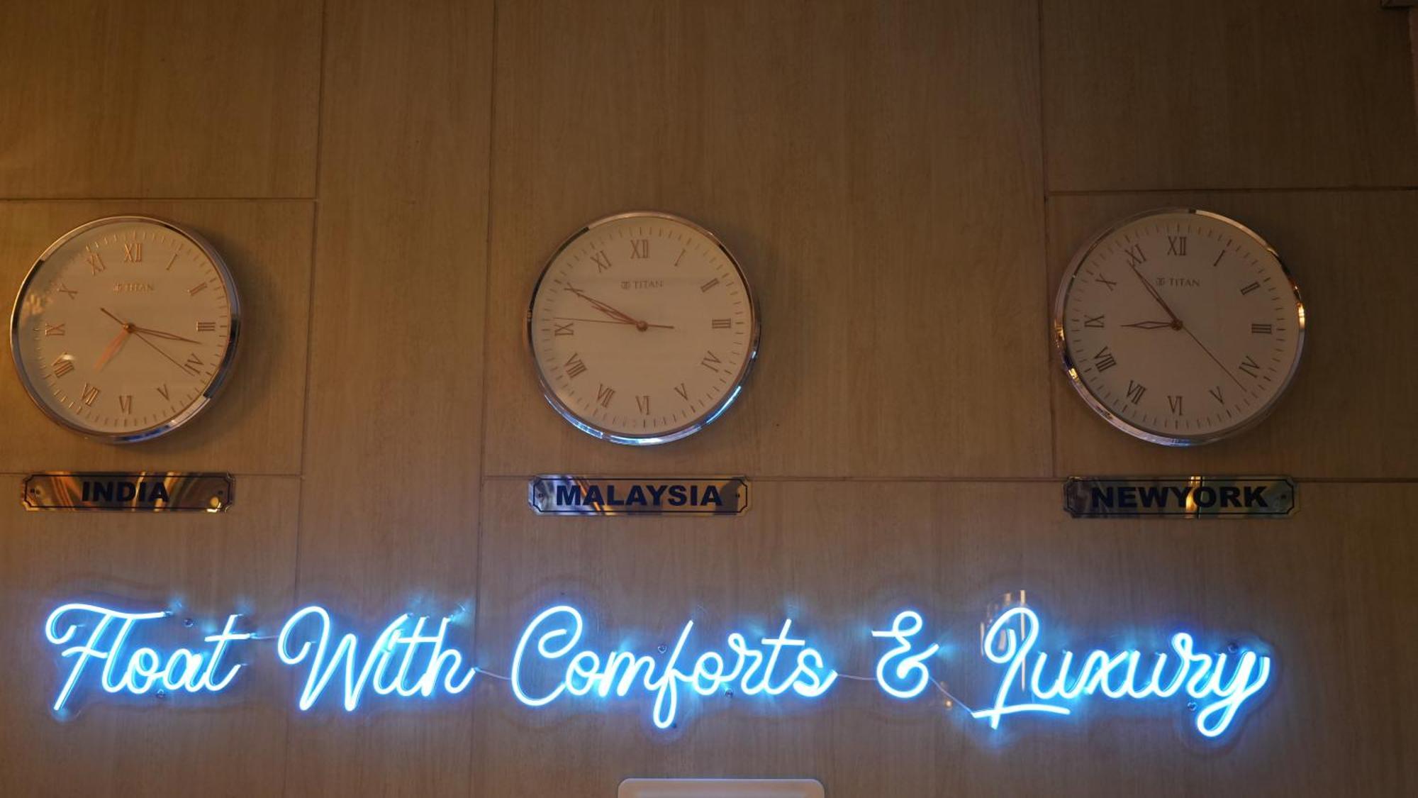 Hotel Mountview Comforts Tirupati Ngoại thất bức ảnh