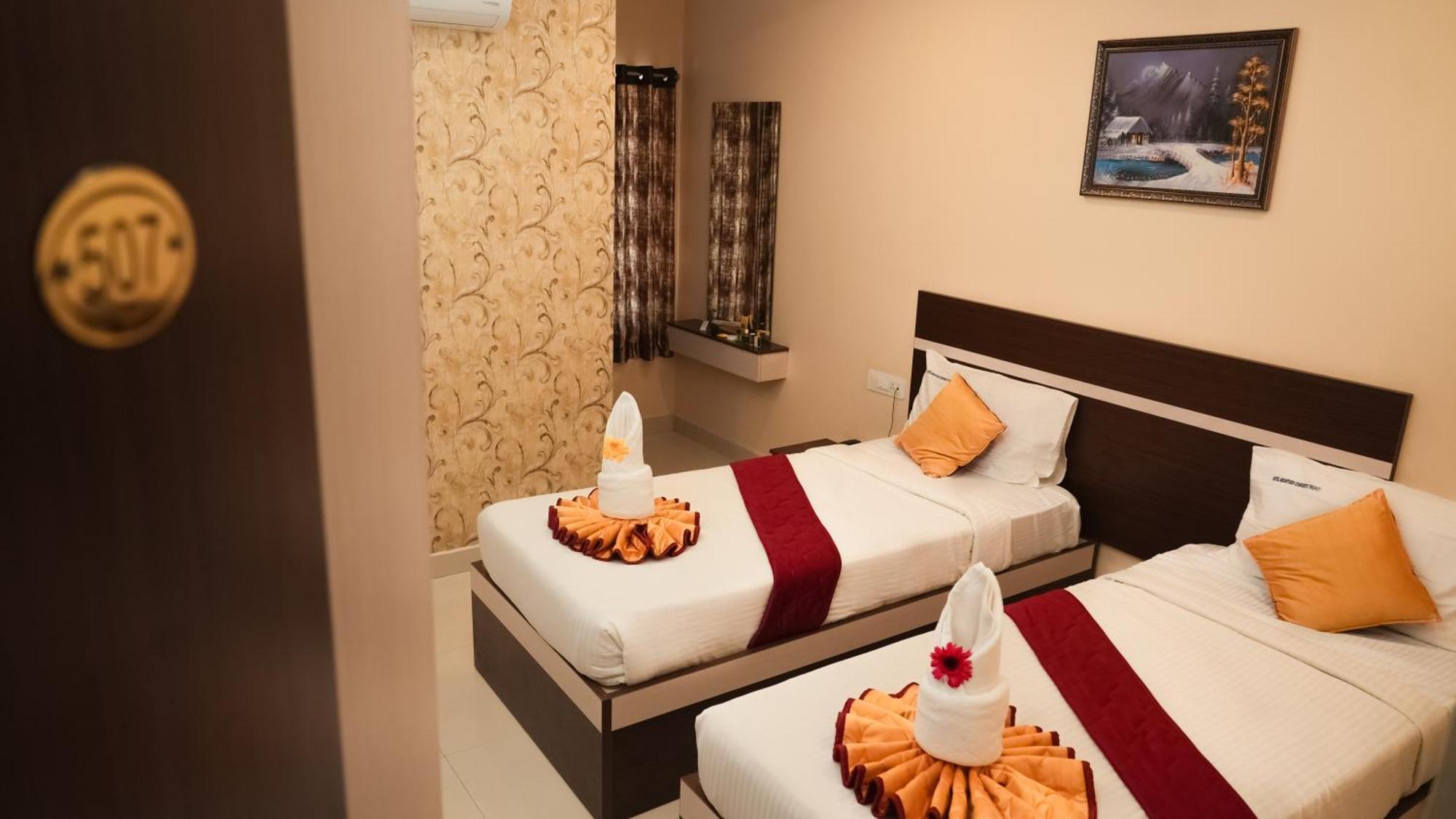 Hotel Mountview Comforts Tirupati Ngoại thất bức ảnh