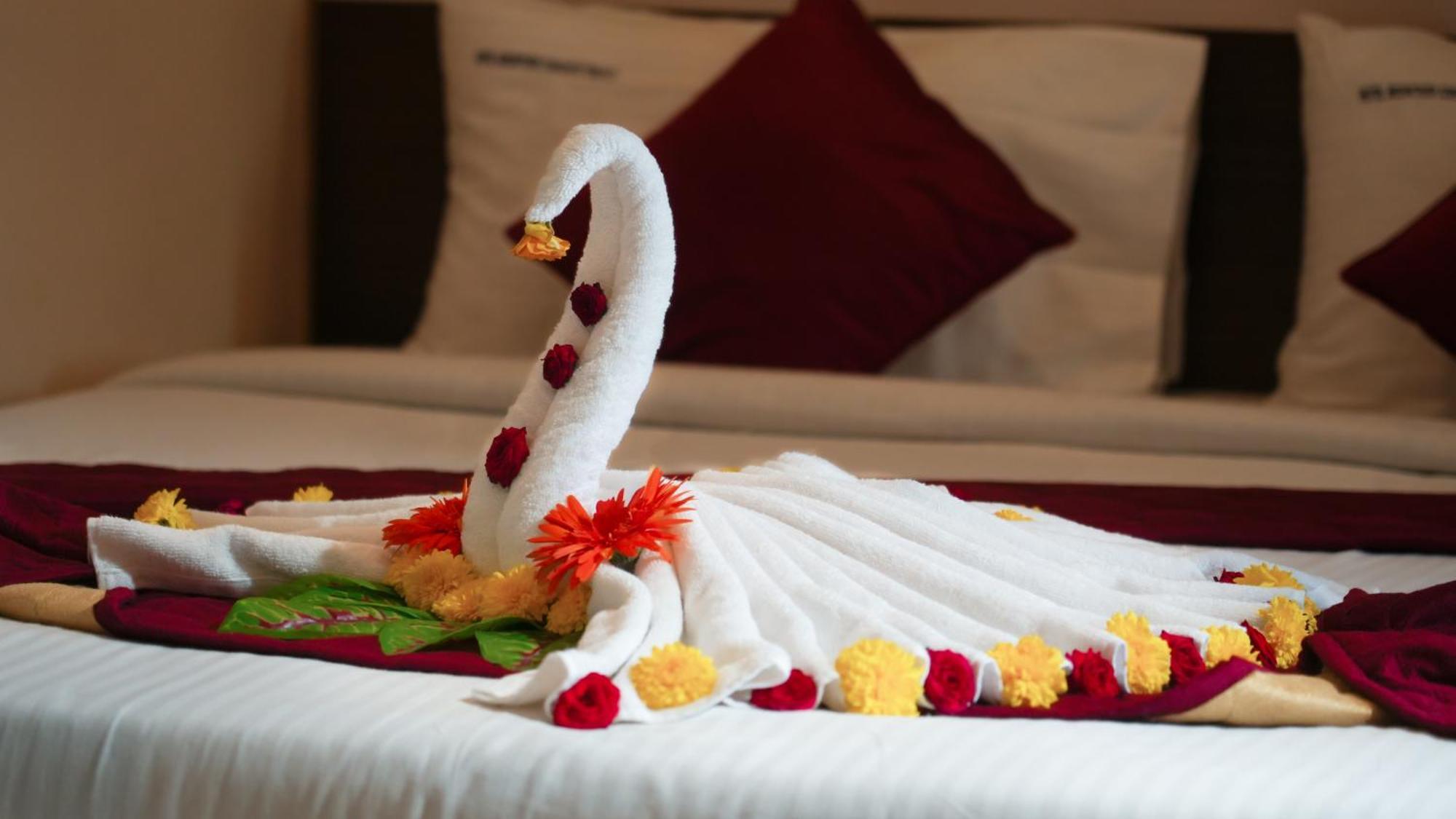 Hotel Mountview Comforts Tirupati Ngoại thất bức ảnh