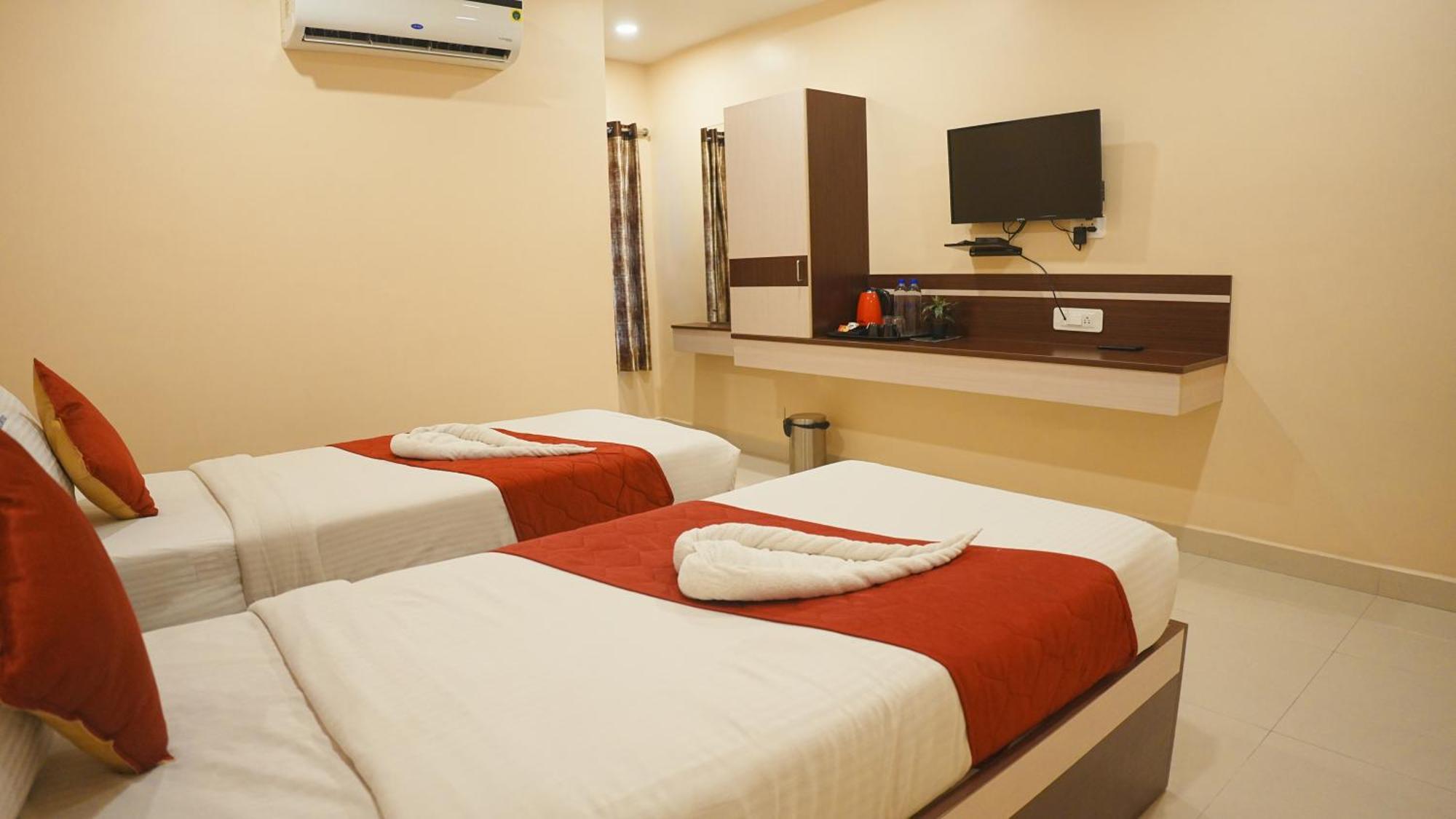 Hotel Mountview Comforts Tirupati Ngoại thất bức ảnh