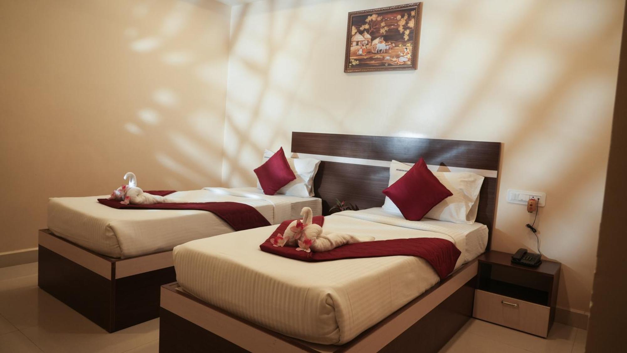 Hotel Mountview Comforts Tirupati Ngoại thất bức ảnh
